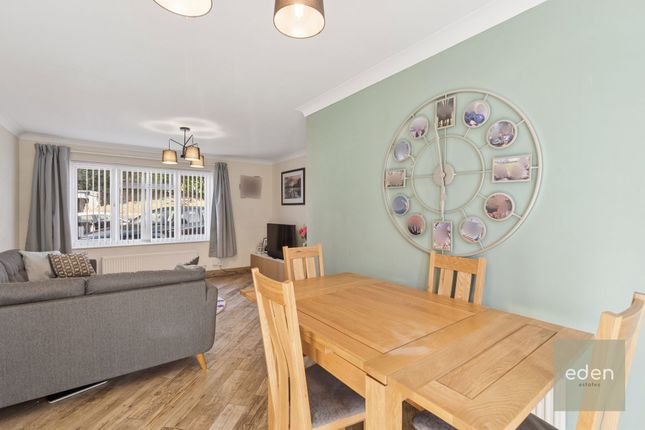 38 Cobdown Close, Aylesford photo 4