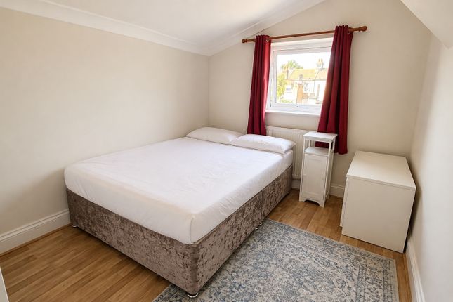 17, Haselbury Road, London photo 4