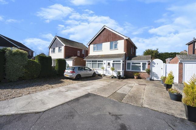 Thumbnail Detached house for sale in Wardens Close, Hayling Island, Hampshire