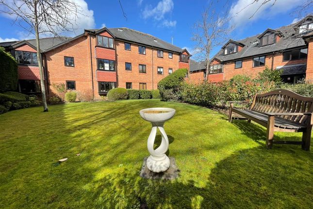 Flat for sale in Peakes Place, Granville Road, St. Albans