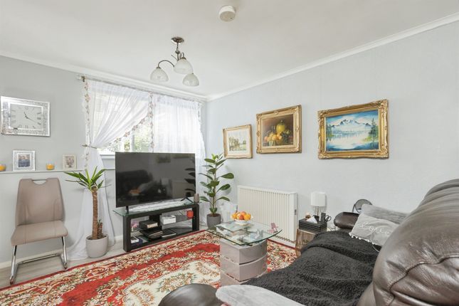 69a, Hunters Court, Showfields Road, Tunbridge Wells photo 4