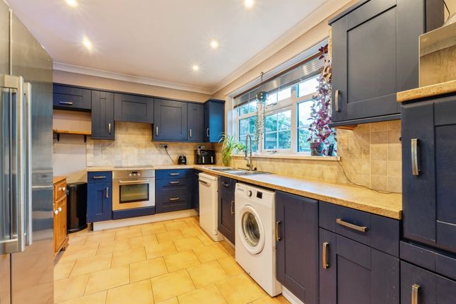 1, Halton Road, THETFORD photo 3