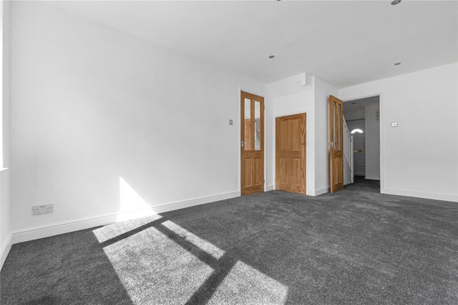 14, Aspen Close, Kent photo 4