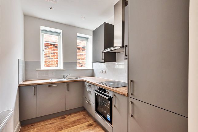 1-bed flat on Kingsley Road, Northampton, £895/mo