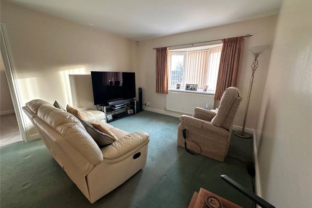 7 Willow Tree Court,, Crow Wood Lane, Cheshire photo 3