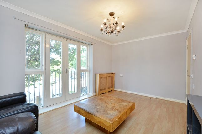 Thumbnail Flat to rent in Semley Gate, London