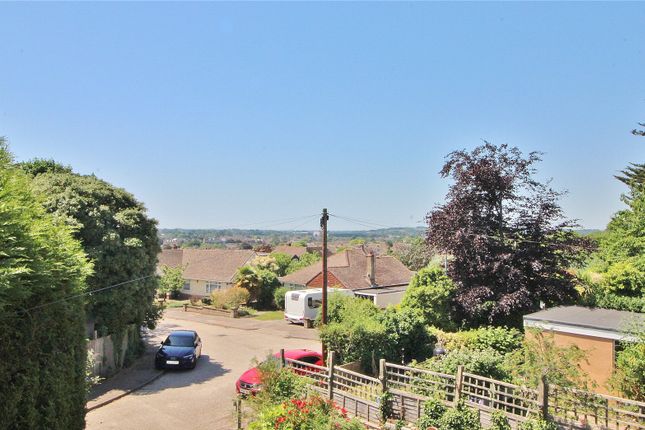 8, Cleveland Close, Worthing photo 4