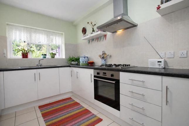 103, Buckingham Road, Borehamwood photo 2