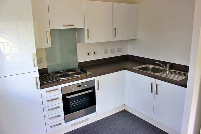 Flat 166, Heol Gruffydd, Pontypridd photo 4