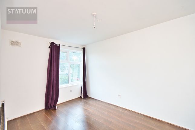 Flat 12 Cruden House 33,, Vernon Road, London photo 4