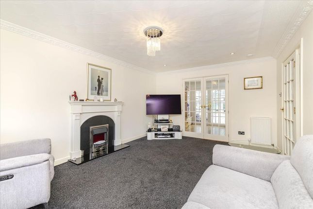 9 Cuguen Place, Lasswade photo 4