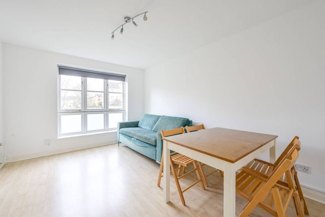 Thumbnail Flat to rent in Wheat Sheaf Close, Isle Of Dogs, London