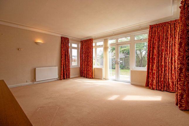 3 Clare Crescent, Scunthorpe photo 4