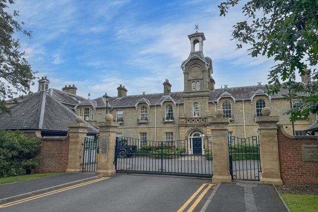 15 Lanesborough Court, Newcastle Upon Tyne photo 4