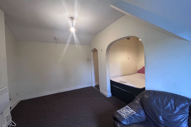 102, Birmingham photo 2