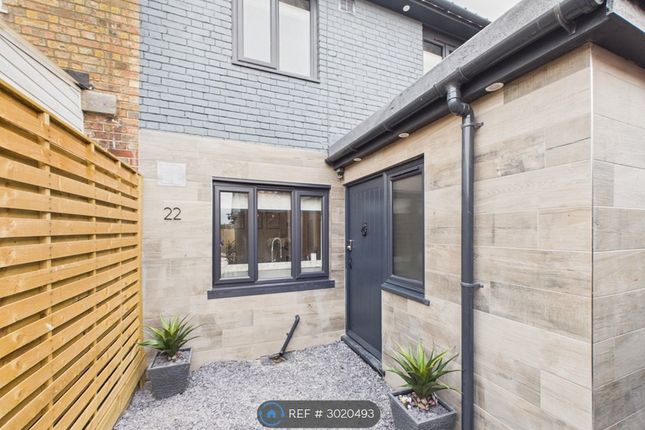 Ravens Lane, Bramford, Ipswich photo 2