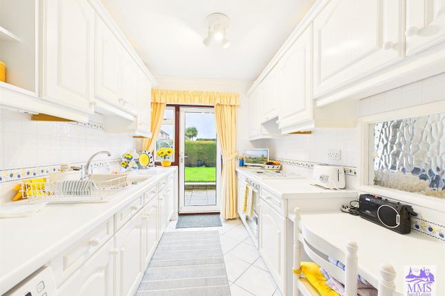 44, Lilac Road, Strood photo 2