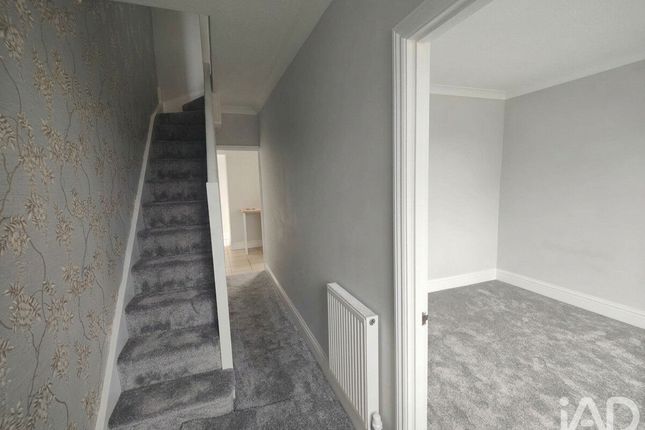 9, Agar Road, Redruth photo 3