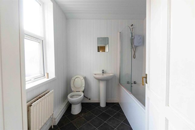Room 1, 87, Croydon Road, Newcastle Upon Tyne photo 4