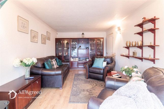 6, Paddocks Close, Pinxton photo 3