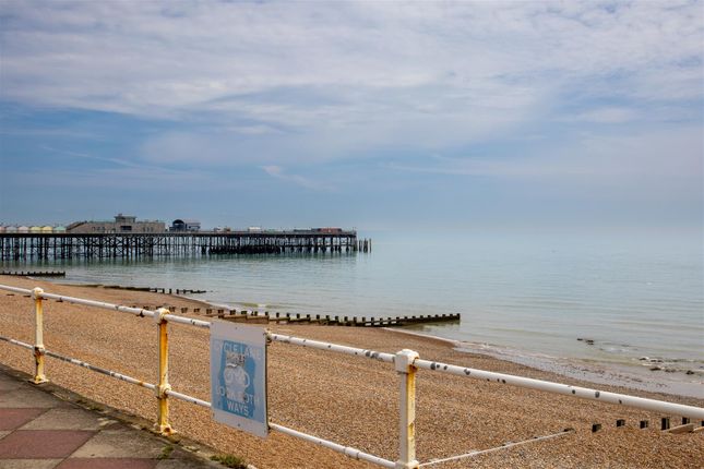 Thumbnail Flat to rent in Eversfield Place, St. Leonards-On-Sea