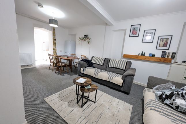 20 Glanlay Street, Mountain Ash photo 4