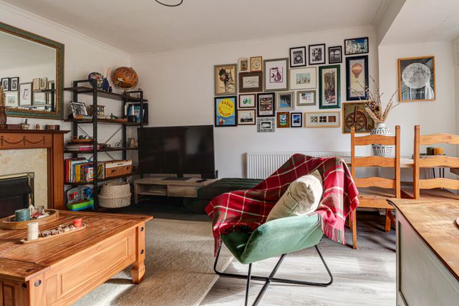 90, Abbots Avenue West, St. Albans photo 3