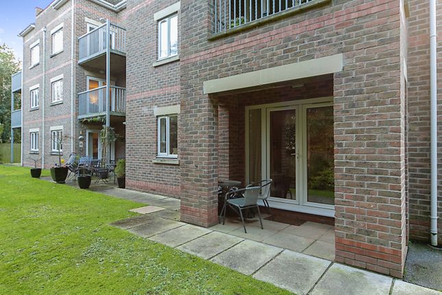 Flat for sale in Bromborough Road, Wirral