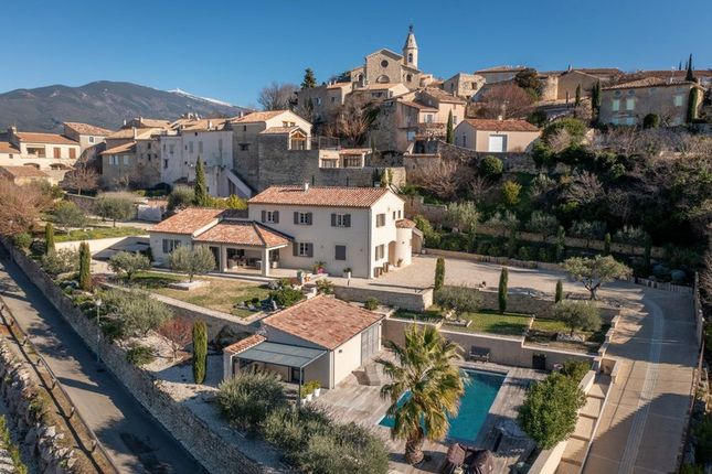 Thumbnail Villa for sale in Crillon Le Brave, Avignon And North Provence, Provence - Var