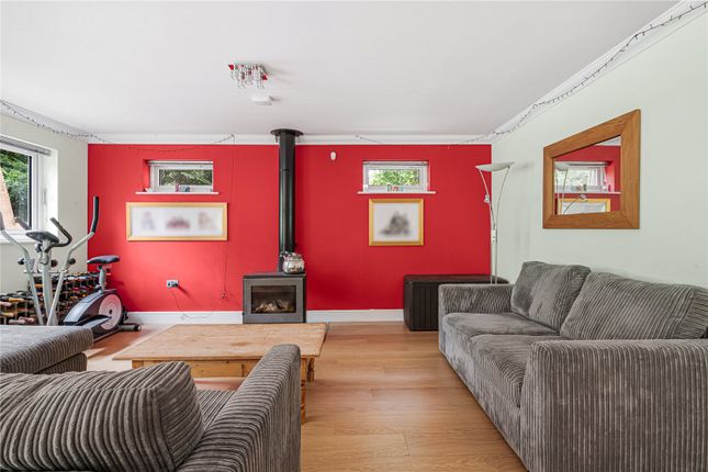 40, Crescent Rise, Pulborough photo 4