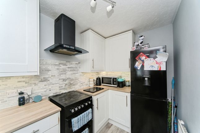 29, Piltdown Way, Eastbourne photo 4