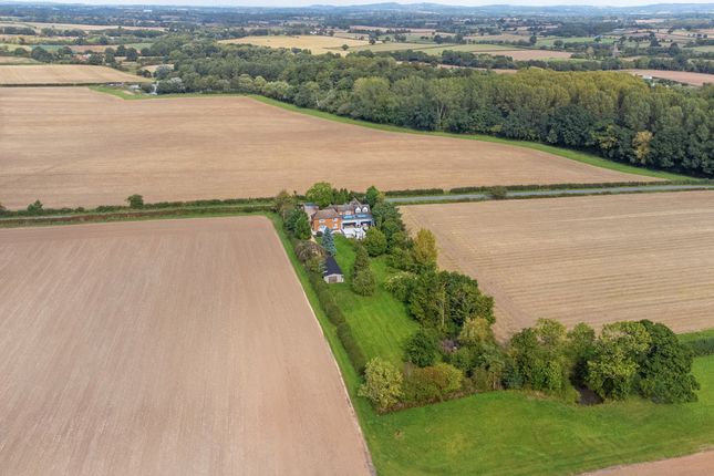 Hadley Cross House, Haye Lane, Droitwich photo 2