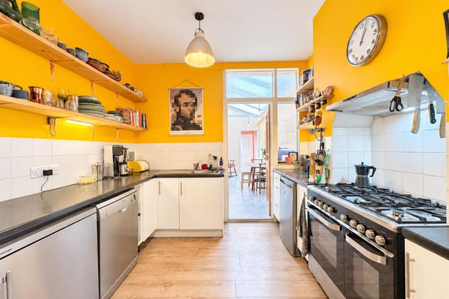 Silverlands Road, St. Leonards-On-Sea photo 4