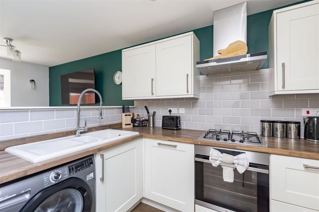 4, Glade Mews, Chorley photo 3