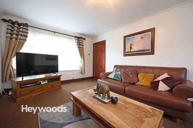 2, Rodger Avenue, Crewe photo 4