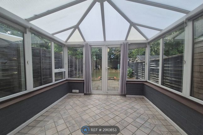 Gorse Lane, Syston, Leicester photo 3