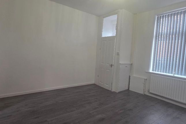 11 Plato Street, Oldham photo 4