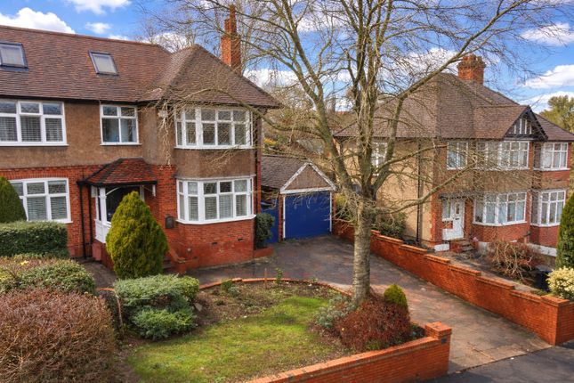 4-bed house on 79, Cutenhoe Road, Bedfordshire, £500,000