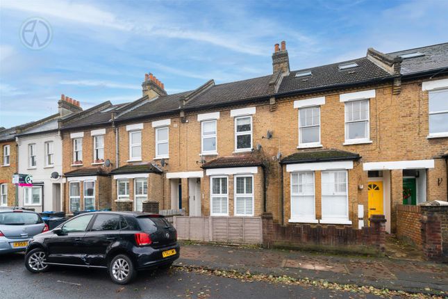 Thumbnail Flat for sale in Russell Road, Wimbledon