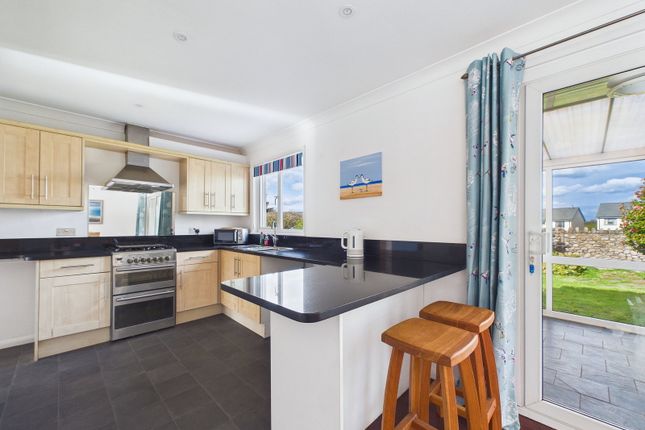 8, Kings Rydon Close, Totnes photo 3