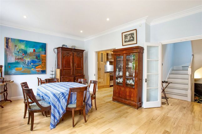 19, Hesper Mews, London photo 2