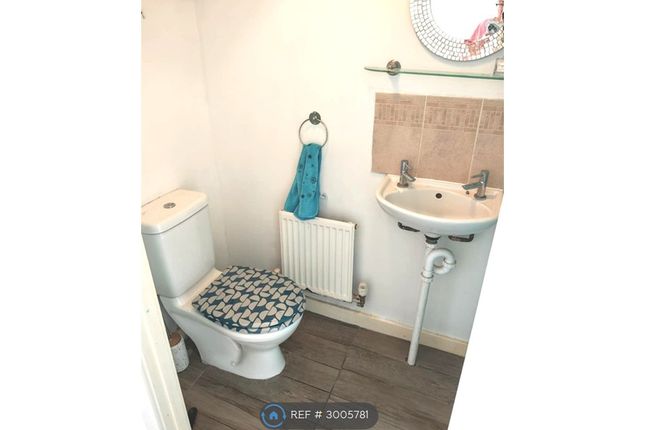 Worcester Close, Corby photo 4