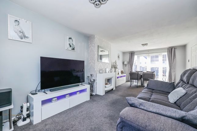 37, Listowel Crescent, Nottingham photo 5