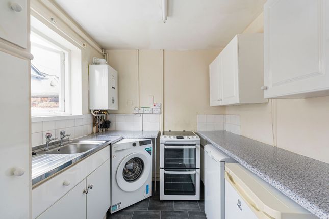 45 Bathampton Street, Swindon photo 3