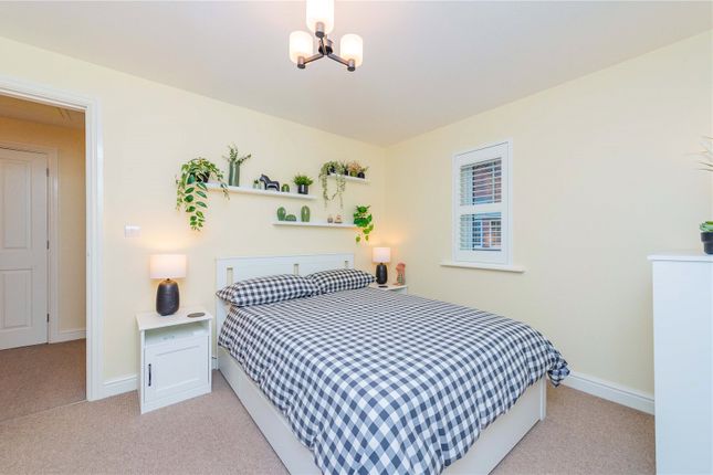 23, Jarrett Walk, Telford photo 3