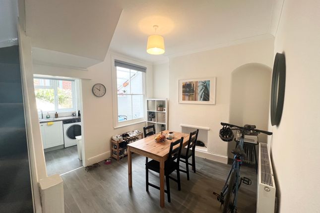 62, Roberts Road, Exeter photo 3