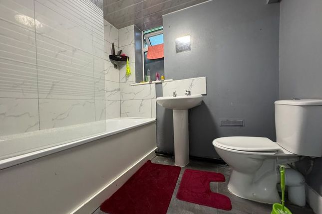 38, Milton Road, Luton photo 4
