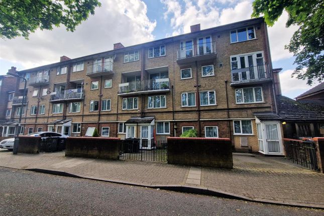 Thumbnail Flat to rent in St. Columbas Drive, Rednal, Birmingham