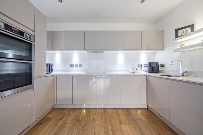 Flat 3, Olivia Court, 21, Ebony Crescent, Barnet photo 2
