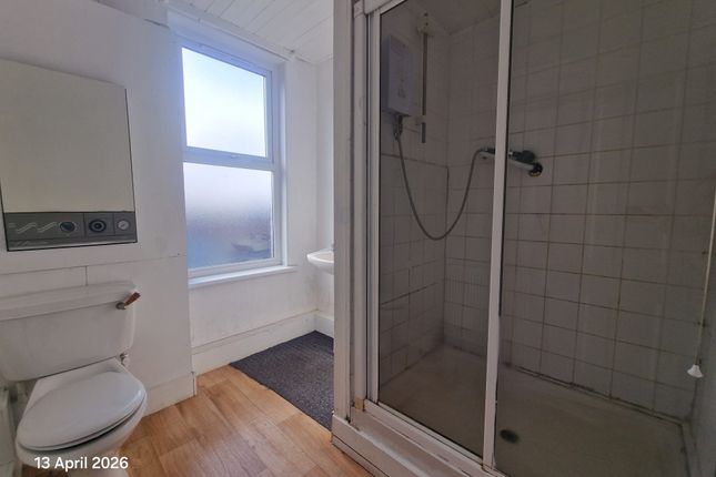 11 Rydall Place, Leeds photo 2